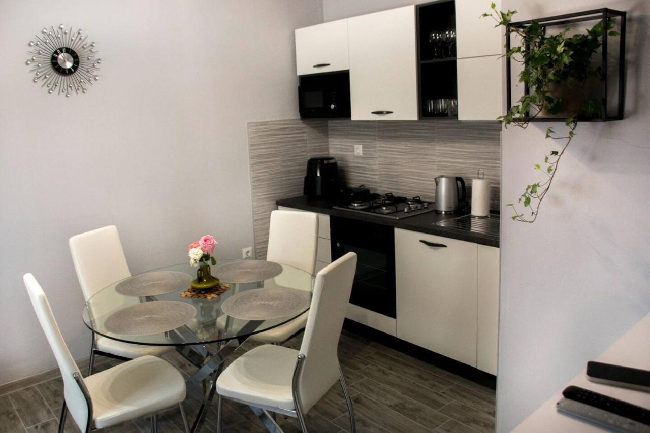 Apartment Bruna Solin Eksteriør bilde